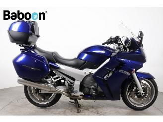 krockskadad bil auto Yamaha FJR 1300 ABS 2004/3