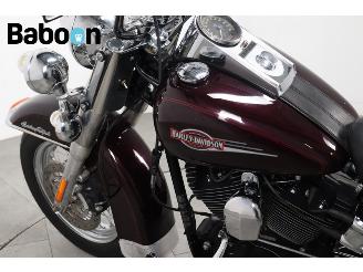 Harley-Davidson  FLSTC Softail Heritage Classic picture 18