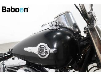 Harley-Davidson  FLSTC Softail Heritage Classic picture 17