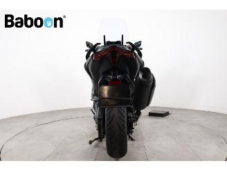 Yamaha  XP 650 T-MAX 560 TechMAX ABS picture 5