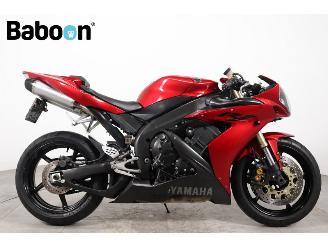krockskadad bil motor Yamaha  YZF-R1 2006/2