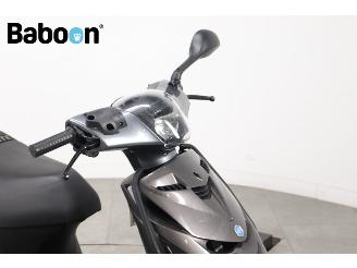 Piaggio  Zip 45KM picture 10