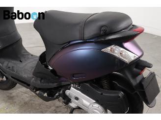 Piaggio  Zip 45KM picture 9