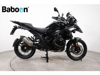 krockskadad bil motor BMW R 1300 GS Triple Black 2024/2