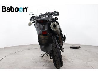 Suzuki DL 650 V-Strom picture 3