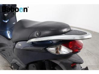 Piaggio  Fly 45KM picture 9