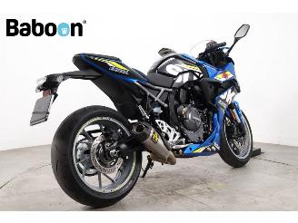 Suzuki  GSX-8R picture 8