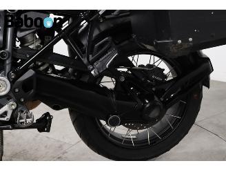 BMW R 1250 GS Adventure Triple Black picture 17
