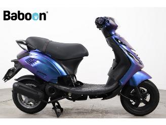 skadebil auto Piaggio Clio Zip 45KM 2020/9
