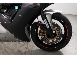 Yamaha  YZF-R1 picture 22