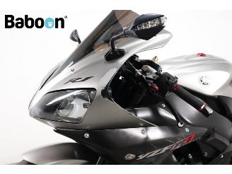 Yamaha  YZF-R1 picture 18
