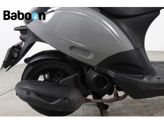 Piaggio  Zip 45KM picture 10