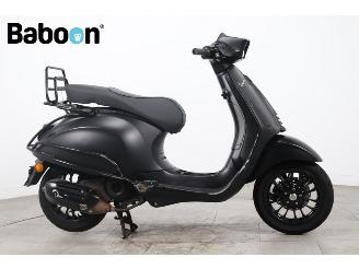 skadebil bromfiets Piaggio  Sprint 45KM Notte 2019/4