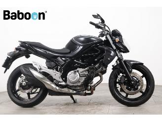 krockskadad bil motor Suzuki  Gladius ABS 2015/5