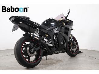 Yamaha  YZF-R6 picture 2