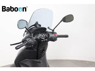 Piaggio Beverly 350 Sport Touring ABS picture 19