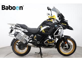krockskadad bil motor BMW R 1250 GS Adventure 40 Years 2021/6