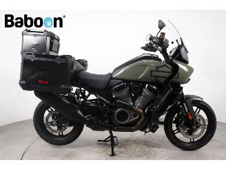 krockskadad bil auto Harley-Davidson A4 Avant Pan America RA 1250 Special 2021/11