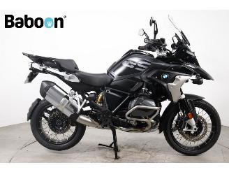 krockskadad bil motor BMW R 1250 GS Triple Black 2022/11