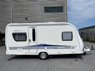Hobby  460 UFE Excellent Incl. mover + voortent picture 2