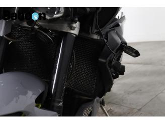 Yamaha MT-10 ABS picture 13