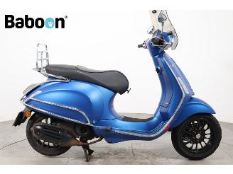 skadebil bromfiets Vespa Sprint 45KM  2019/7