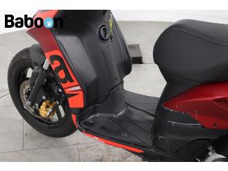 Aprilia SR 50 Motard 45km picture 20