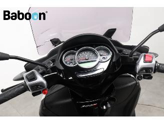 Piaggio MP3 300 Yourban S picture 27