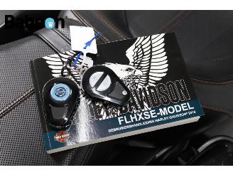 Harley-Davidson  FLHXSE CVO Street Glide 117 picture 28
