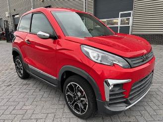 skadebil brommobiel Ligier  JS60 DCI Chic Sun 2023/10