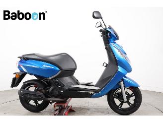 dommages scooters Peugeot  Kisbee Active 45KM 2022/3