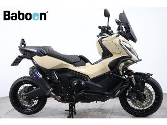 Honda  X-ADV picture 1