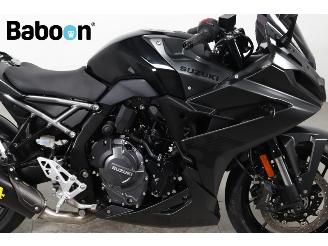Suzuki  GSX-8R picture 11