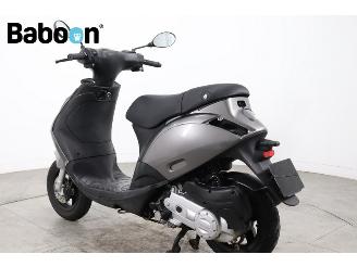 Piaggio  Zip 45KM picture 4