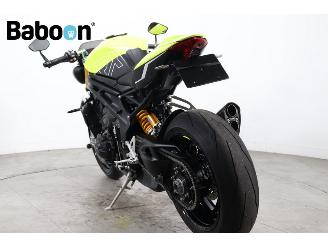 Triumph Speed Triple 1200 RX picture 2
