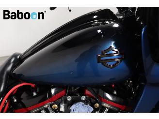 Harley-Davidson  FLTRXSE CVO Road Glide picture 19