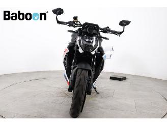 BMW  M 1000 R picture 4