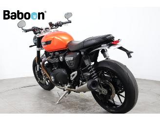 Triumph  Speed Twin 1200 picture 2