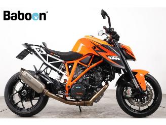 krockskadad bil motor KTM 1290 Super Duke R ABS 2018/3