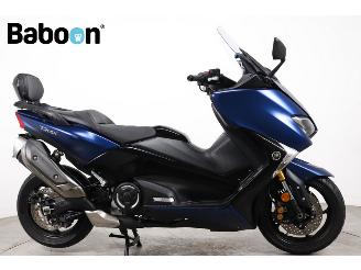 skadebil motor Yamaha  XP 530 T-MAX DX 2018/6