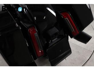 Harley-Davidson  FLTRX Road Glide Custom 117 picture 9