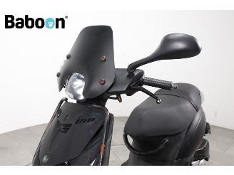 Piaggio  Zip 45KM picture 12