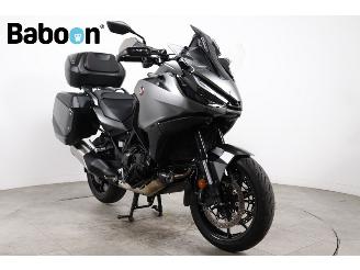 Honda  NT 1100 DCT picture 2