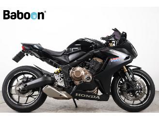 krockskadad bil motor Honda  CBR 650 R 2021/9