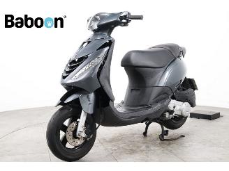 Piaggio  Zip 45KM picture 4