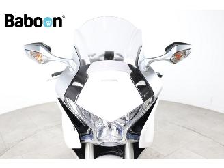 Honda VFR 1200 F DCT C-ABS picture 16