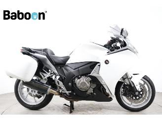 Honda VFR 1200 F DCT C-ABS picture 1