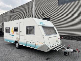 skadebil auto Eifelland Sandero 500 E Holiday Special Stapelbed + Mover 2002/1