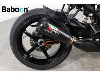 KTM  1290 Super Duke GT ABS picture 13