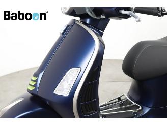 Vespa  GTS 300 Super HPE picture 13